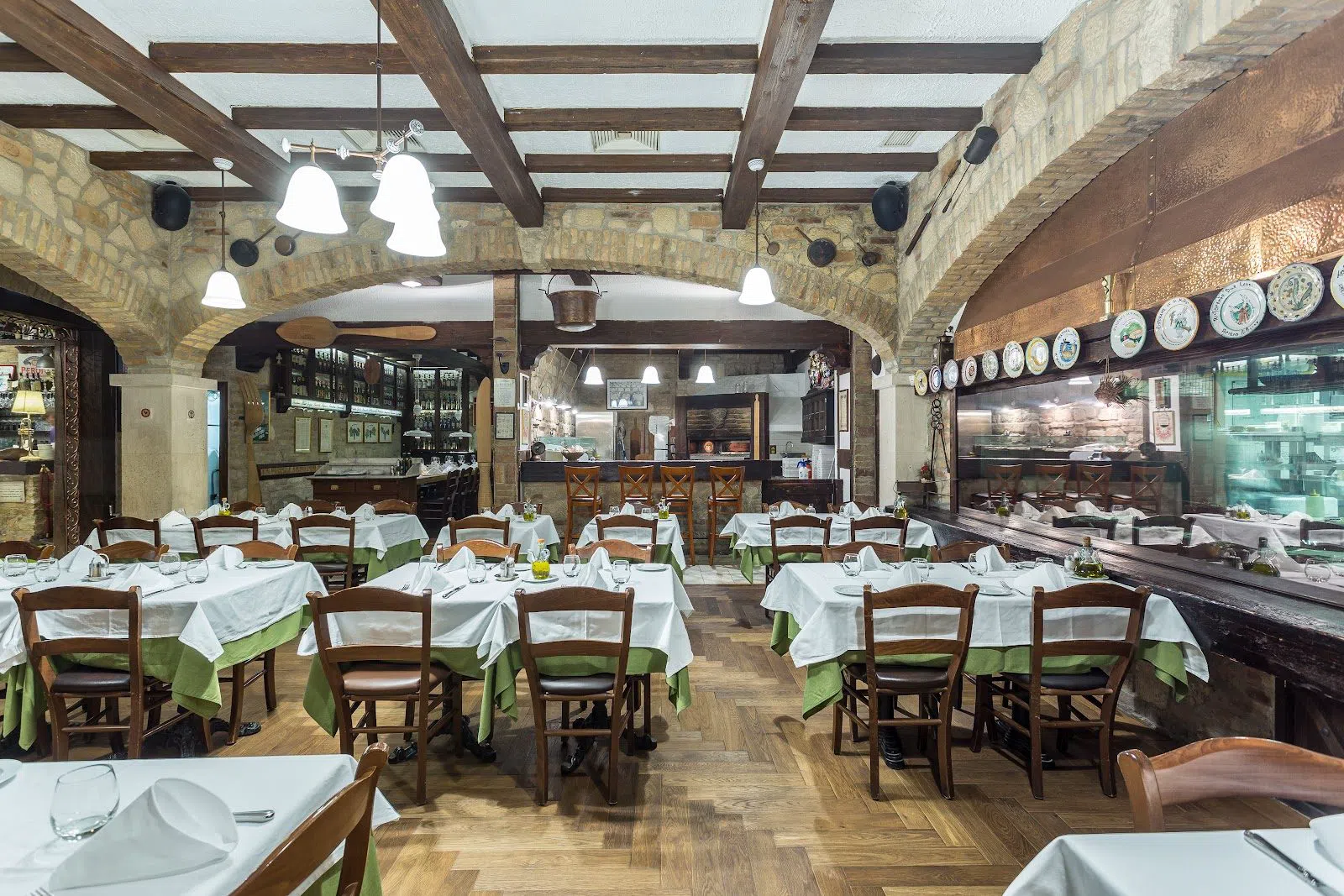 Trattoria Pomo d'Oro, Budapest