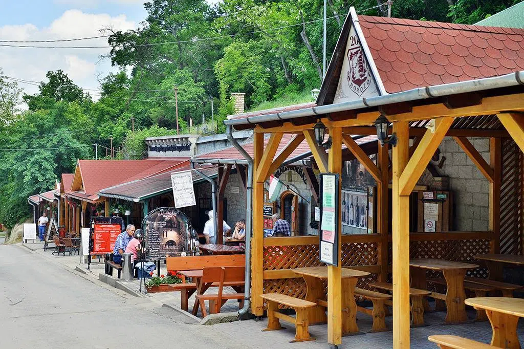 Szépasszony-völgy (Valle delle Belle Donne), Budapest